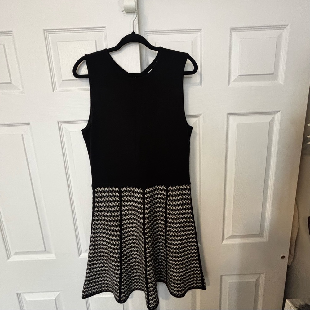 Calvin Klein Houndstooth Knit Fit & Flare Dress Sleeveless Black White Small - Picture 2 of 16